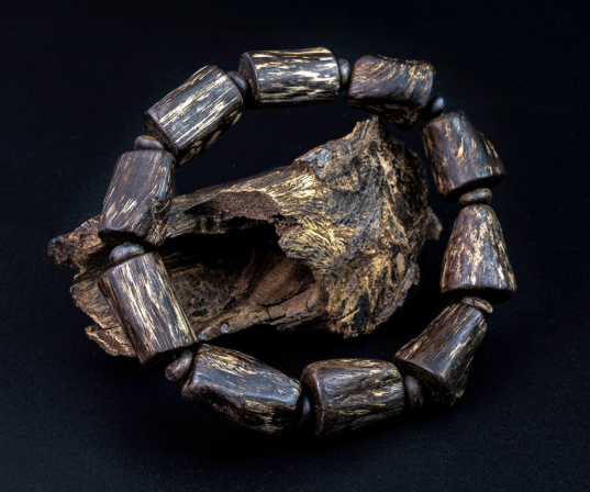 Vòng Trầm Hương VT253