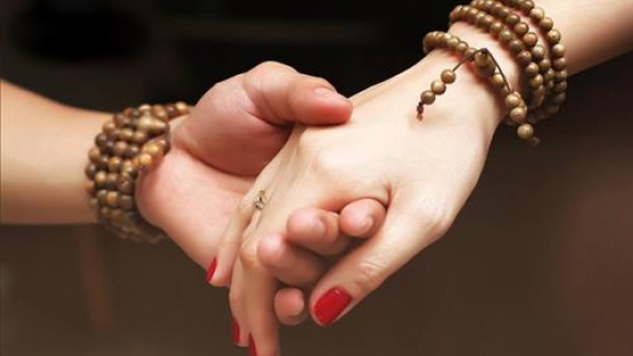 Vòng trầm tỳ hưu trang sức phong thủy chiêu tài lộc